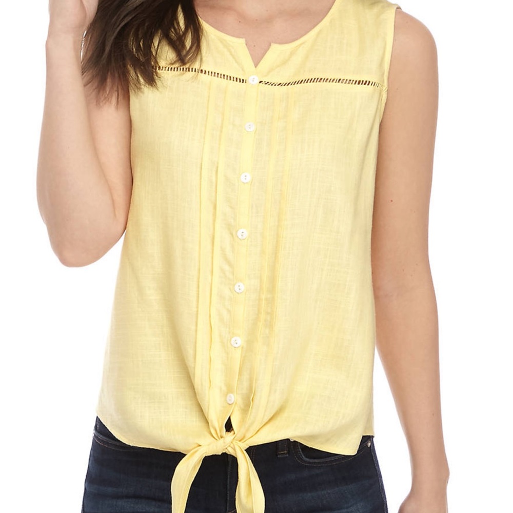 New Directions Sleeveless Blouse